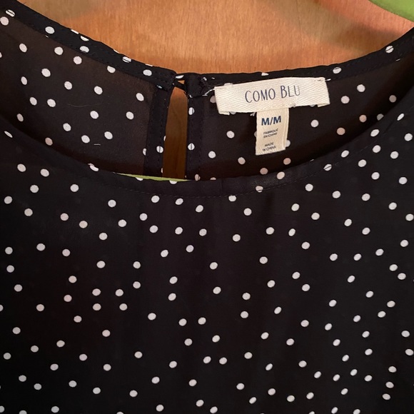 Black and white flutter sleeve blouse size M - Picture 2 of 5